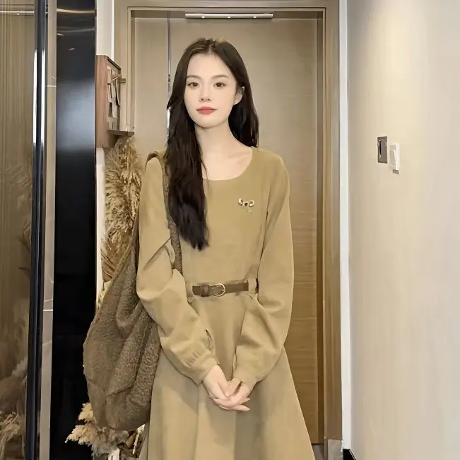 

French Long Skirt Round Neck Dress Women 2025 Spring Autumn New Niche Design Long Sleeve Temperament Waist-Hugging Slim Skirt