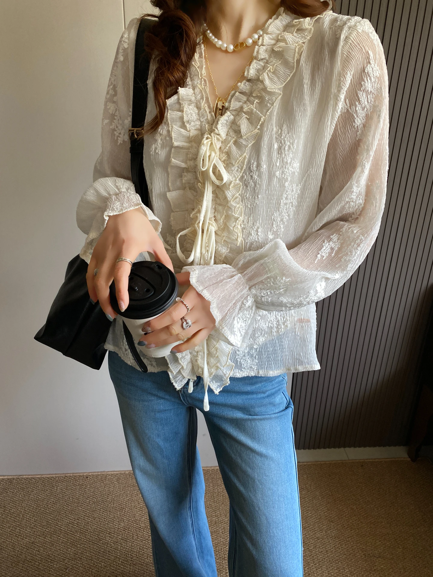 

Loose Long Sve V-Ne Women's irt Spring 2026 New Sle Slimming French Sle Loose Fit Casual Top with Wood ain