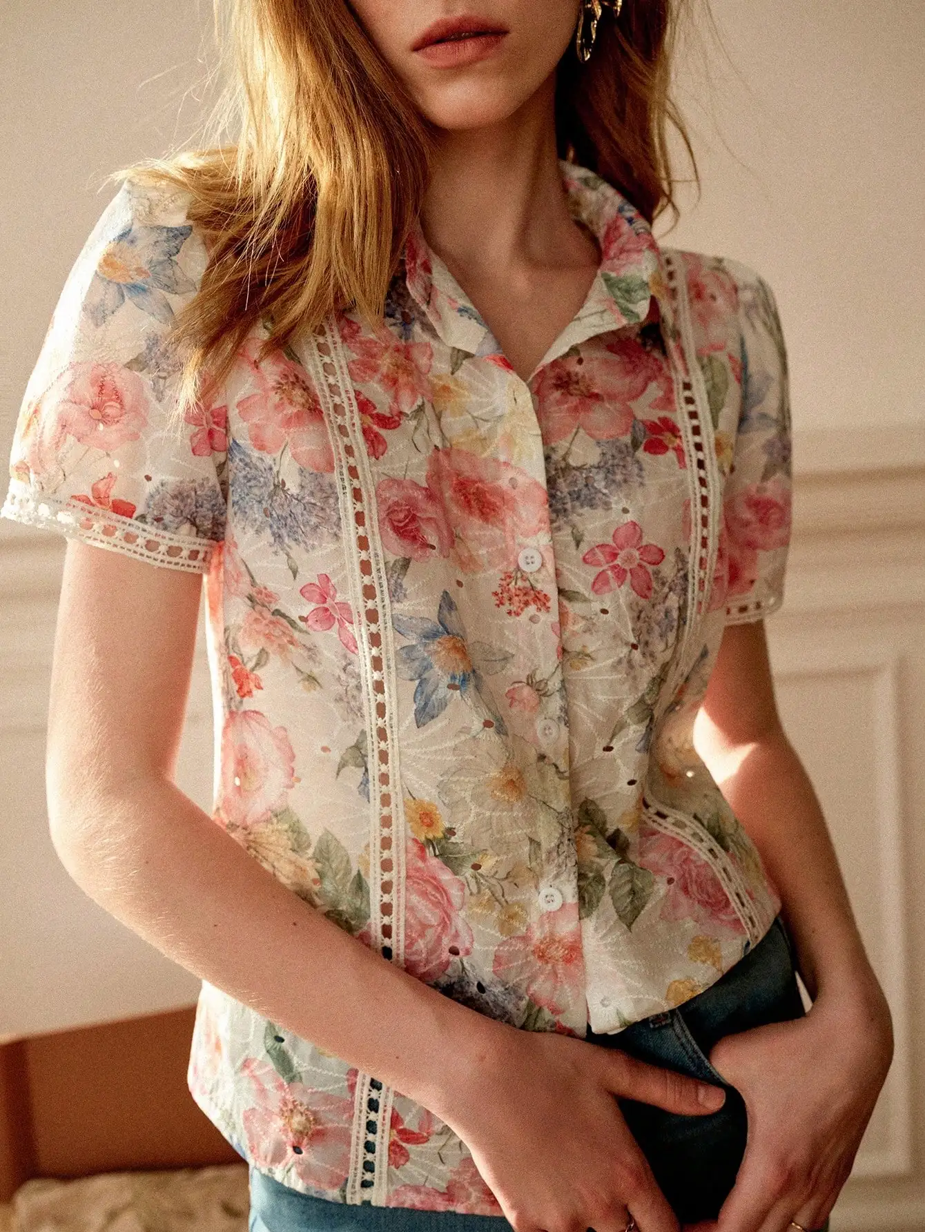 

Floral Print Women's Short Sleeve Button Down Shirt with Lace Trim, Summer Casual Blouse