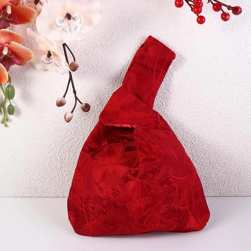 Cheongsam Accessories Tassel Knot Wrist Bag Flower Pendant Red Embroidery Handbag Wedding Candy Bag Bucket Bag Festive Sugar Bag