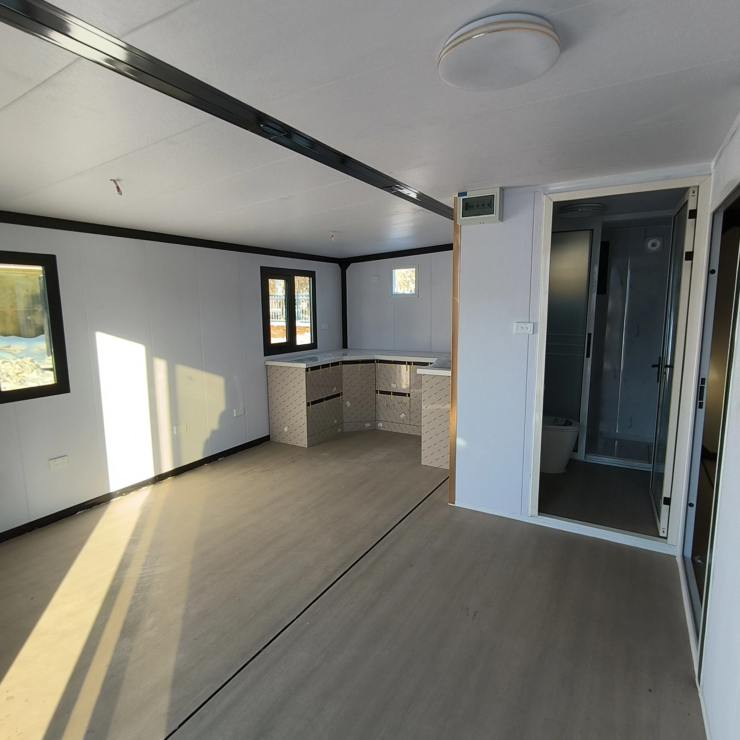 Prefabricated 20ft and 40ft Two Bedroom Luxury Expandable Container House for Family Use Australia Standard Container House