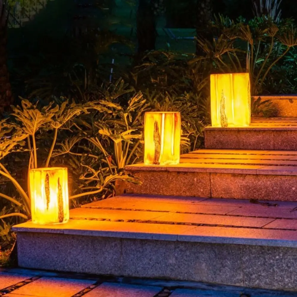 

Водонепроницаемый солнечный ландшафтный светильник IP65, высокая яркость, из полимерного и стекловолоконного материалов, светодиодный источник света, светильник-пень