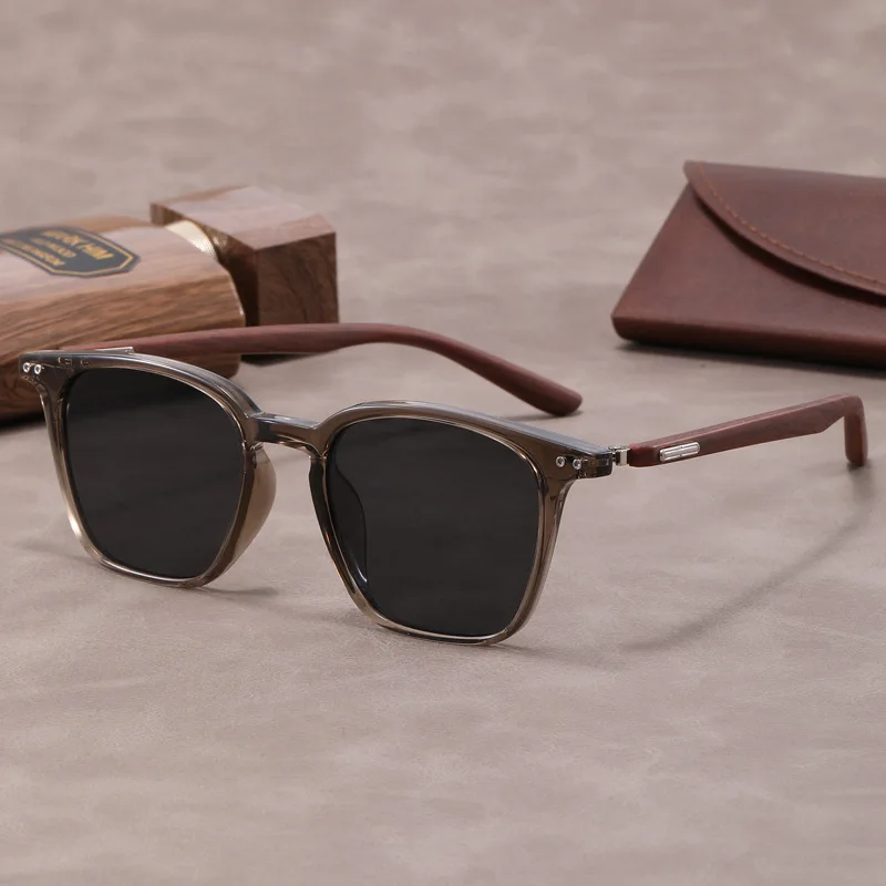 New Men's Advanced Ultra Light Coarse Frame Fashion Square Sunglasses Women Men Trendy Anti Mist Outdoor Driving Shades UV400
