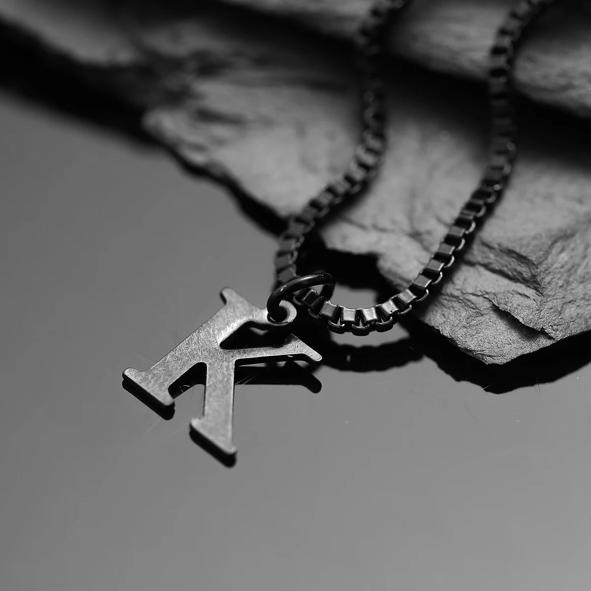 Simple Black Chains with 26 Letters Pendants Necklace for Men/Women Trendy Cute Accessories on Neck 2023 Fashion Jewelry Collar