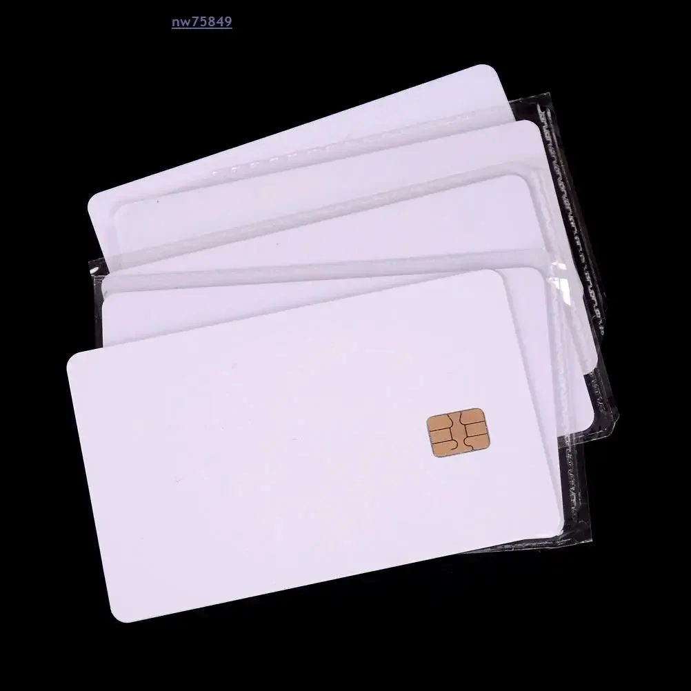 5PCS / 10PCS / 50PCS / 100PCS SLE 4442 Chip with Hico Magnetic Stripe Contact IC Card 2 in 1 Blank PVC IC Cards