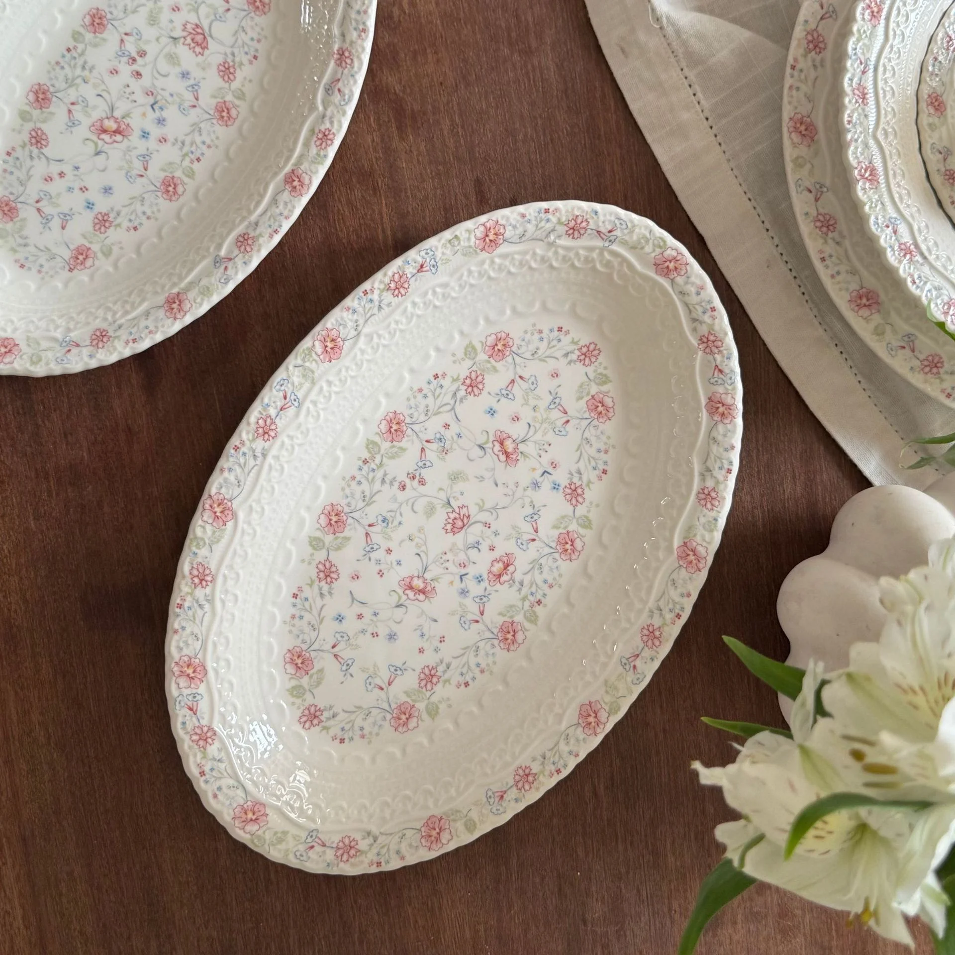 French Style Pretty High Temperature Firing Ceramics Coffee Cup and Saucer Set Ramen Bowl Dishes Kitchen Tableware Afternoon Tea