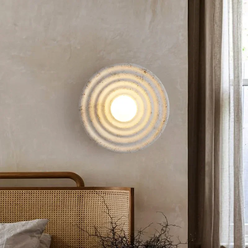 Silent Wind Japanese Wall Lamp Designer's Round Living Room High End Wall Lamp Retro Creative Art Bedroom Wall Lamp