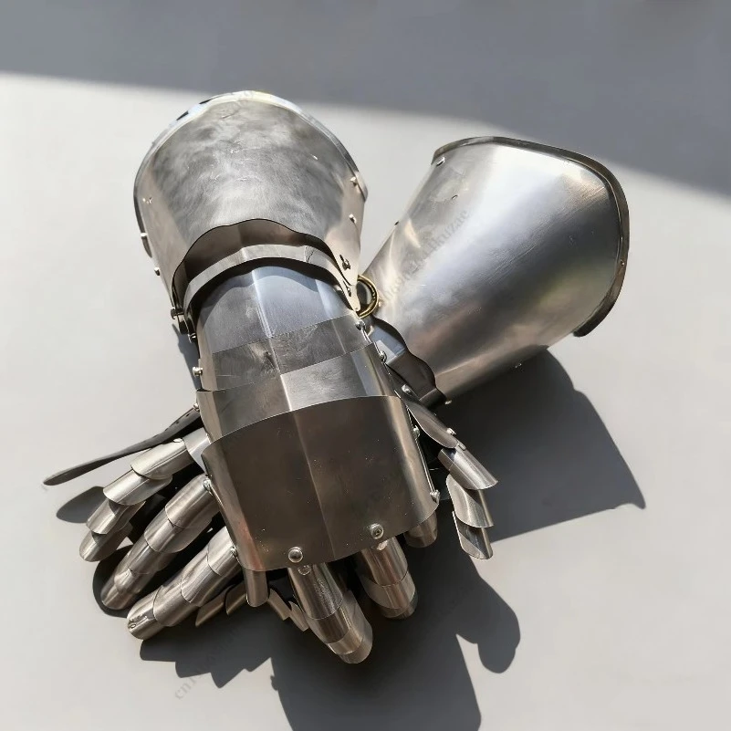 Customized Products--Gothic Knight Medieval European Wrist Finger Armor Wearable Iron Gloves