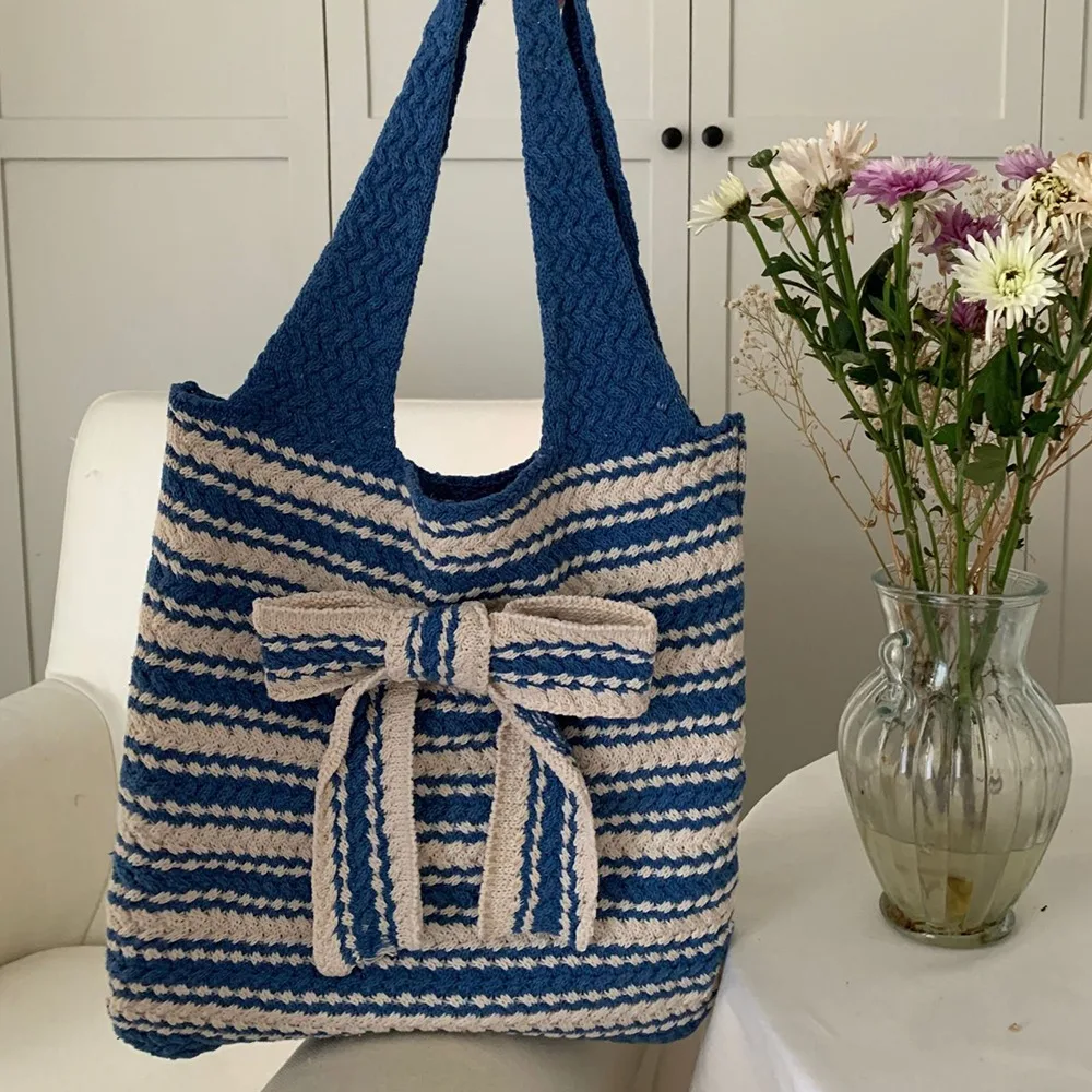 

Korean Bow Striped Crochet Tote Bag Large Capacity Handmade Woven Shoulder Bag Multicolor Casual Hand Knitted Bag Outdoor