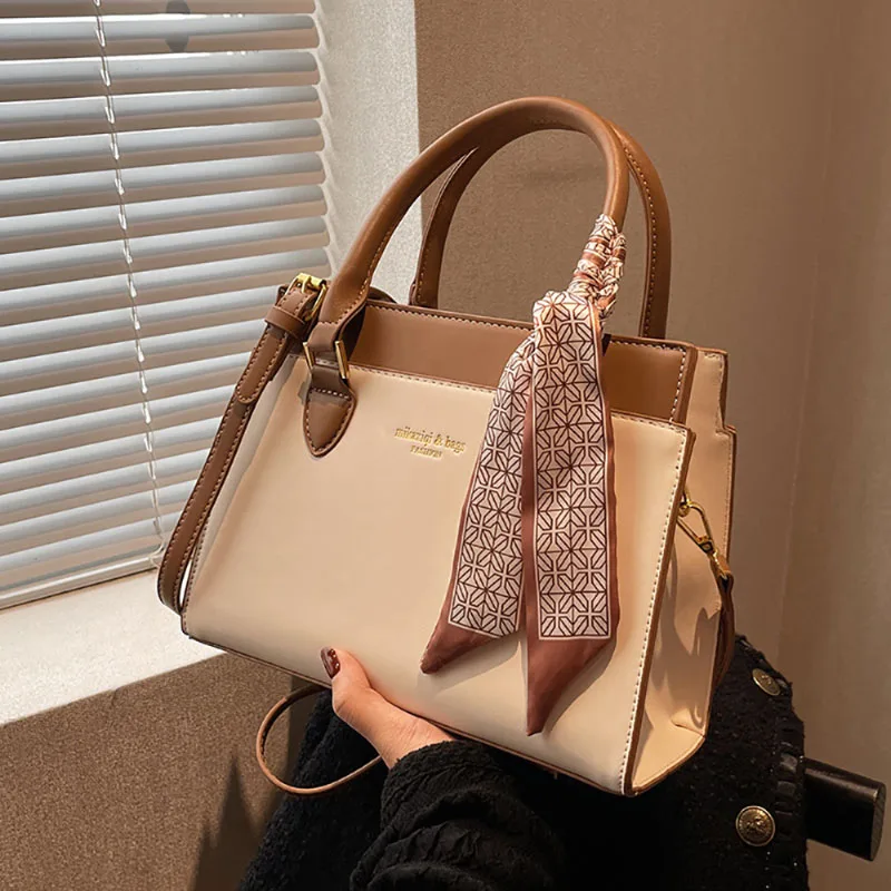 Senior Texture Retro Small Square Bags Female 2023 New Popular Crossbody Pack Tote Simple Solid Color Leather Patchwork Handbag