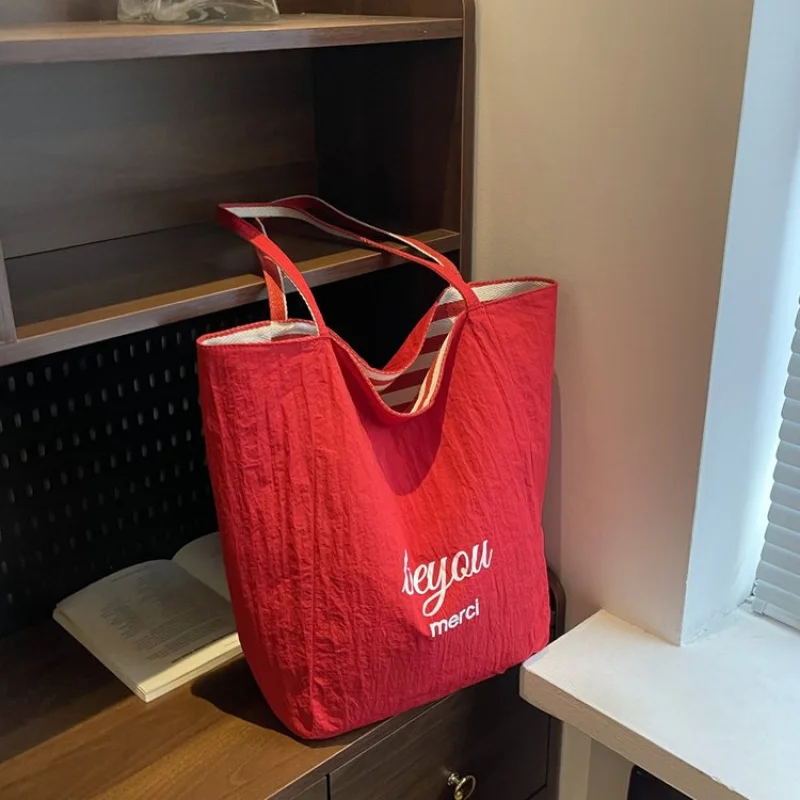 

Сумка с ручкой и акцентами инкрустации лазуритом для древнего египетского художественного вида