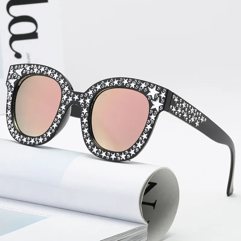 

2025 Crystal Rhinestone Frame Sunglasses for Women Vintage Cat Eye Sun Glasses Sparkling Star Sunglasses Fashion Mirror Shades