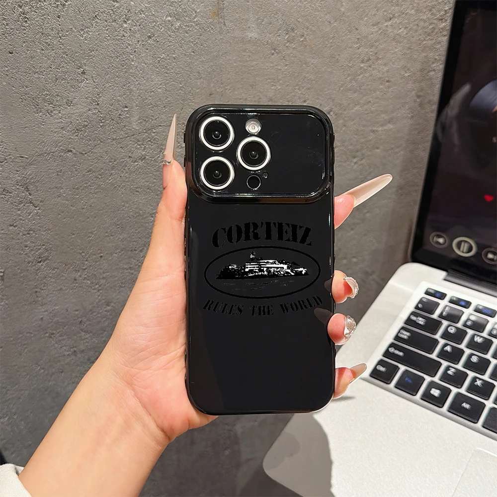 The World-C-corteizs Phone Cas - огляд і ціна Phone Cases Vogue