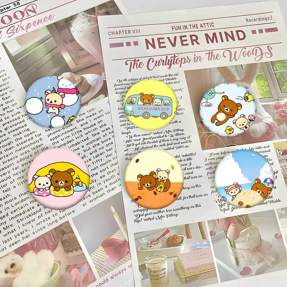 Cartoon Rilakkuma 58mm Nette Anime Figur Icon Abzeichen Handgemachte Weißblech Brosche Für Rucksack Kleidung Brust Ornament Geschenke S