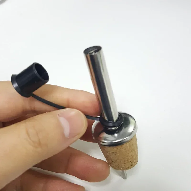 1pcs HOT Wooden Bottle Stopper Stainless Steel Wine Oil Pourer Dispenser Wine Bottle Pour Spout Stopper with Lid Barware