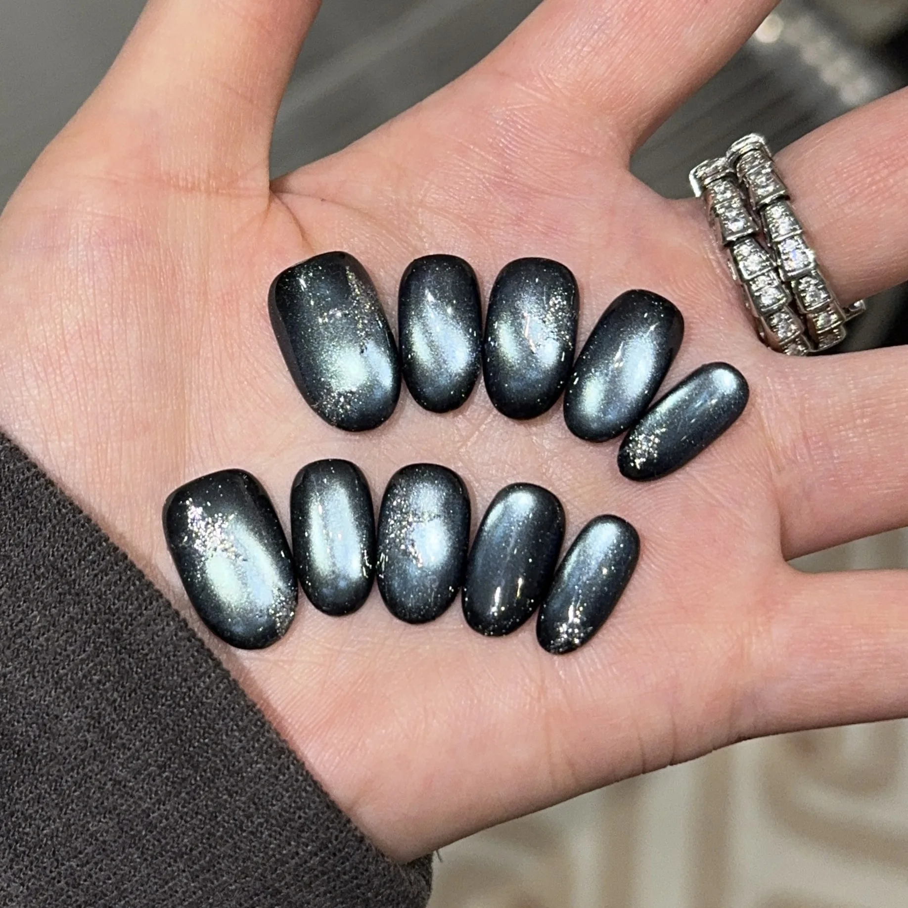 

10pcs Handmade Short Oval Press On Nails Dark Shiny Cat Eye Glitter Star Design Cute Fake Nails Wearable Nails Art Tips For Girl