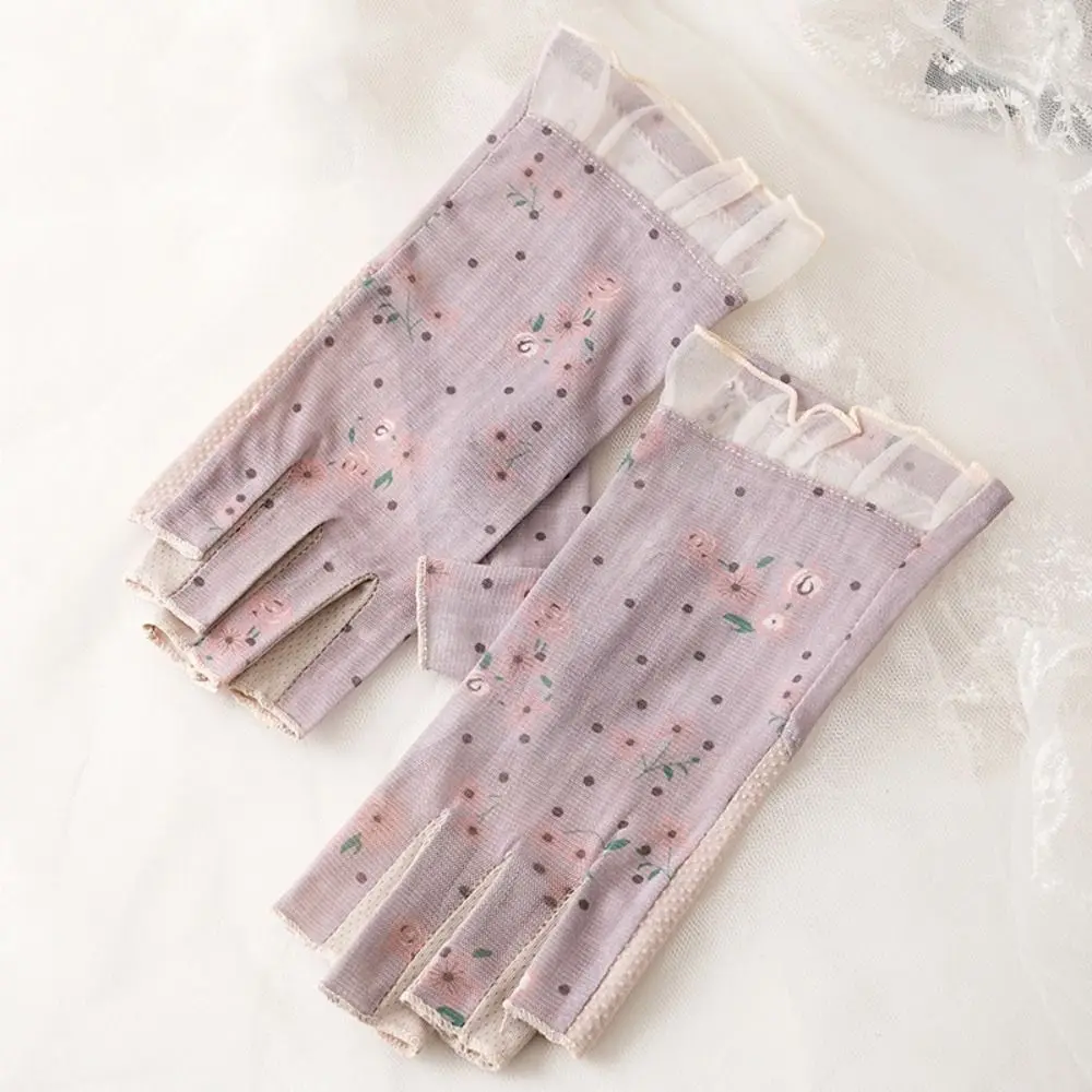 Silicone Anti Slip Half-Finger Gloves Thin Lace Mesh Driving Gloves Sunscreen Accessories Floral Printed Touchscreen Mittens
