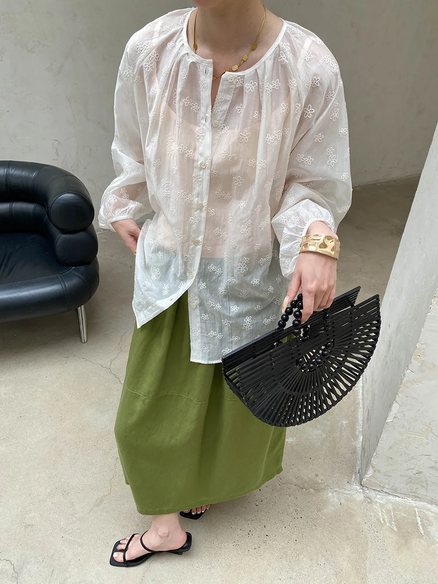 

Summer Women's Solid Color French Flower Embroidered Shirt Strap Design Set