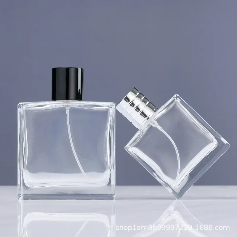 50ml/100ml Refillable Bottles Flat square transparent glass perfume bottle fine spray portable perfume bottle with magnet lid