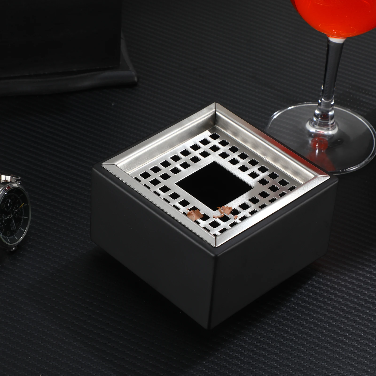 

Square Ashtray Stainless Steel Windproof Cigarette Holder For Home Office Hotel Desktop Living Room Tabletop Smoking Tray