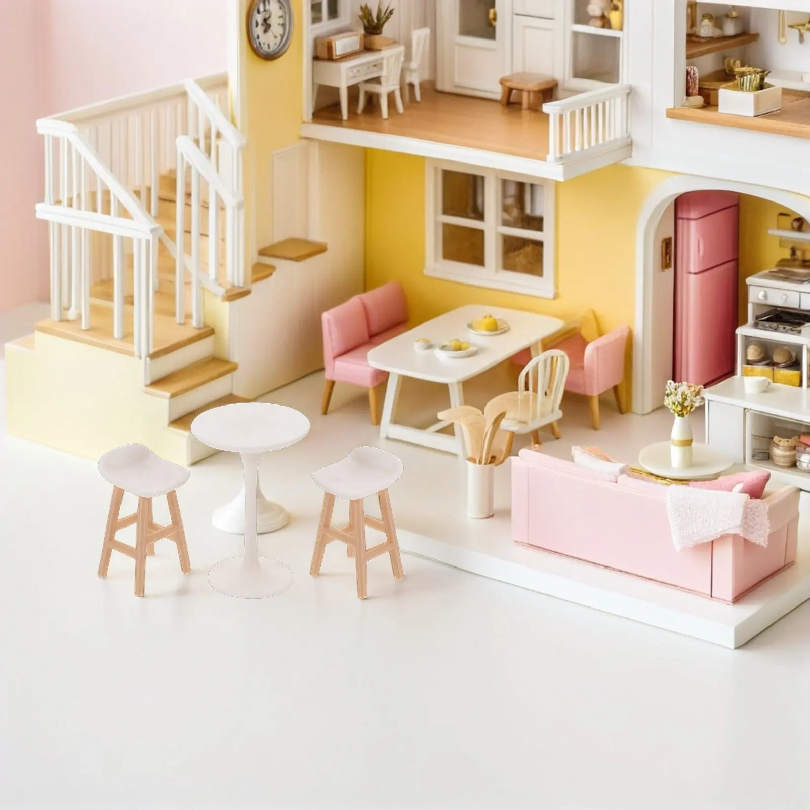 

Набор миниатюрных столов и стульев для бистро, масштаб 1:20, реалистичная мебель для кукольного домика, декор для гостиной, винтажный сказочный сад