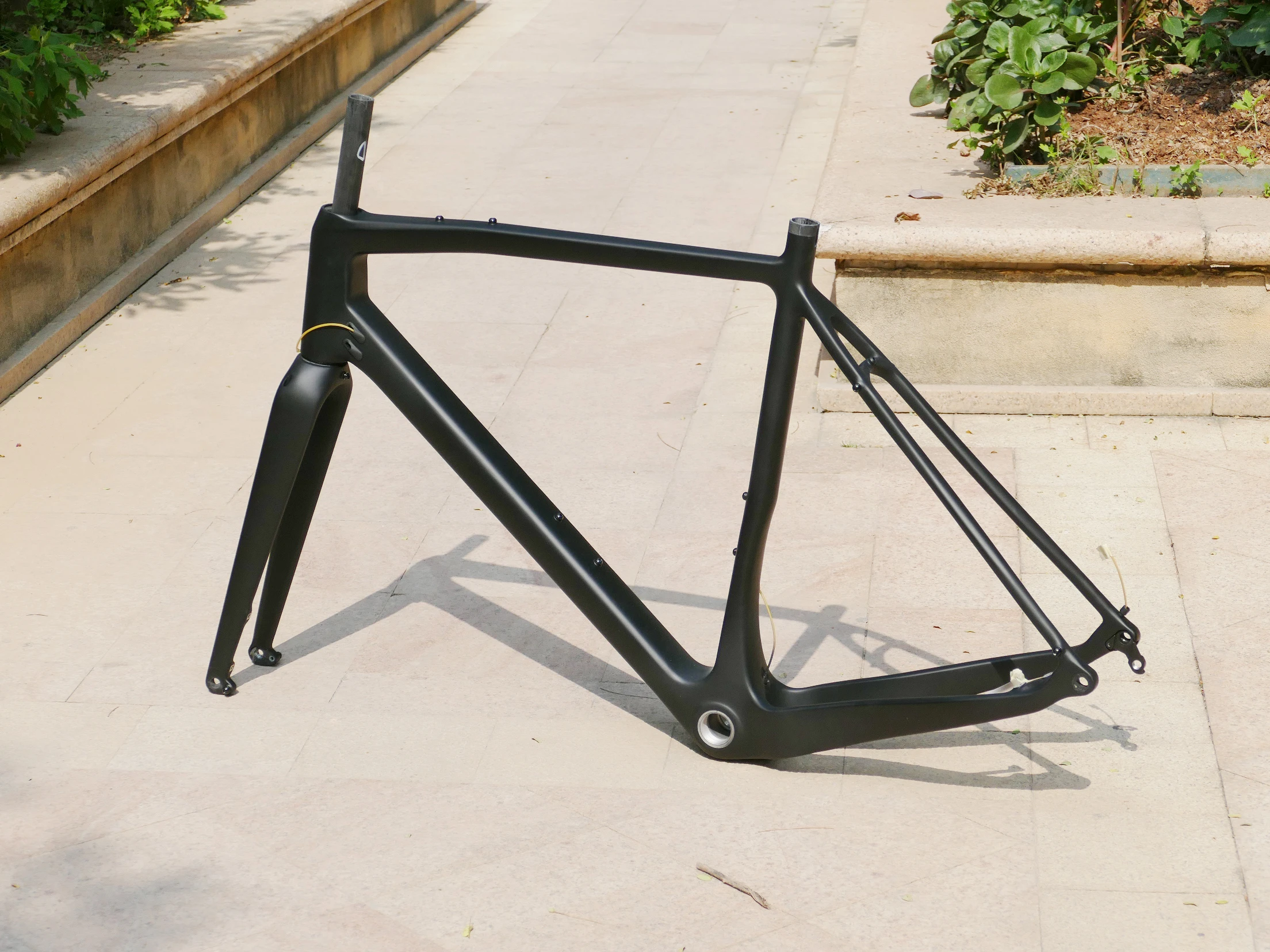 Brand New Full Carbon Gravel Bike Frame + Fork  bicycle frame 46cm , 49cm , 52cm, 54cm , 56cm , 58cm , 61cm