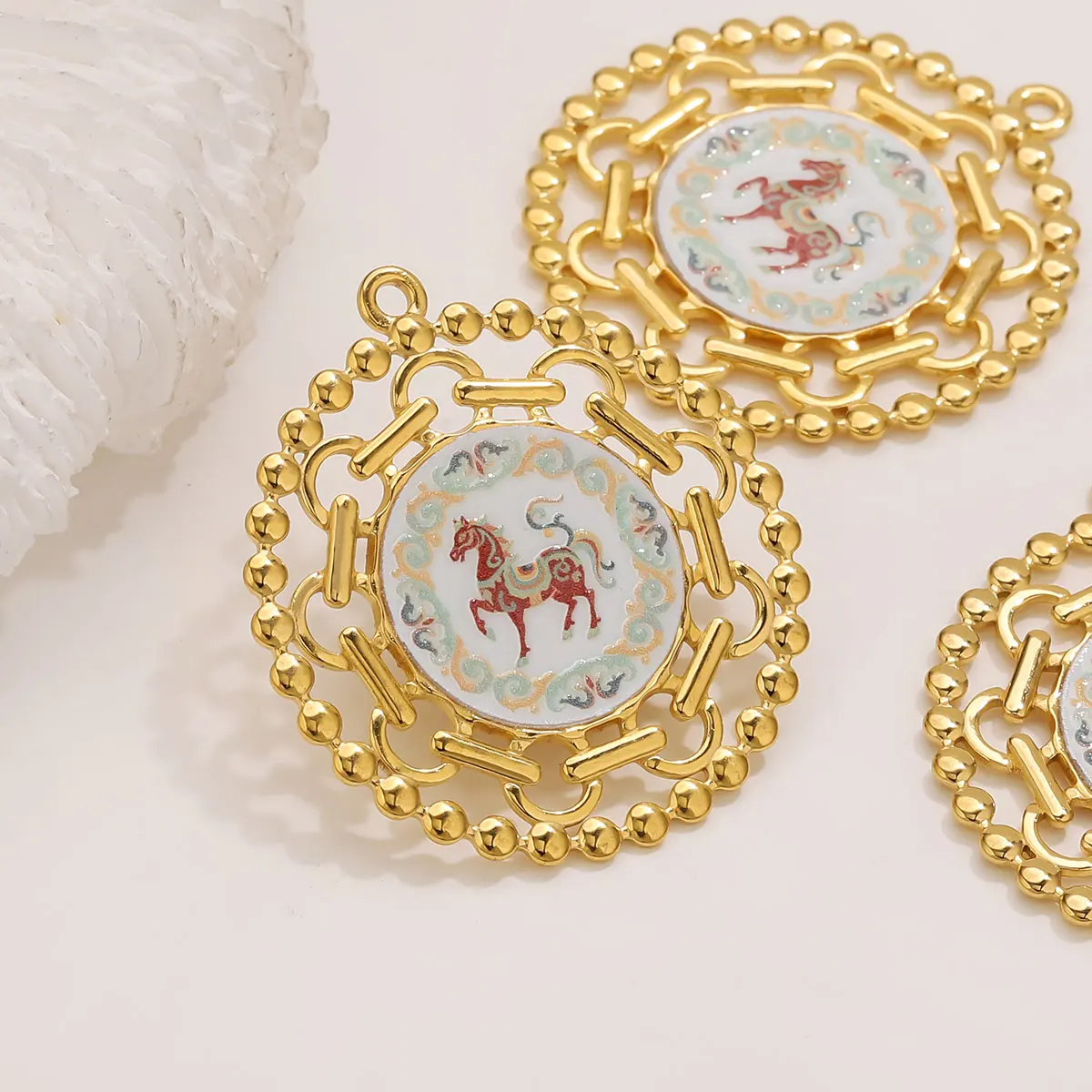 

2PCS Round Stainless Steel Charms Enamel Horse Gold Plated Pendant Accessories DIY Women's Earrings Necklace Jewelry Connectors