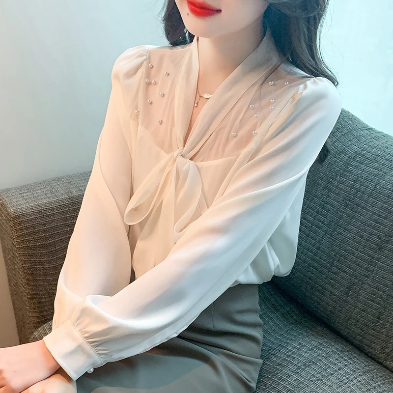 

2024 Spring New Korean Versatile Bead Bow Long sleeved Shirt Top T-shirt for Women