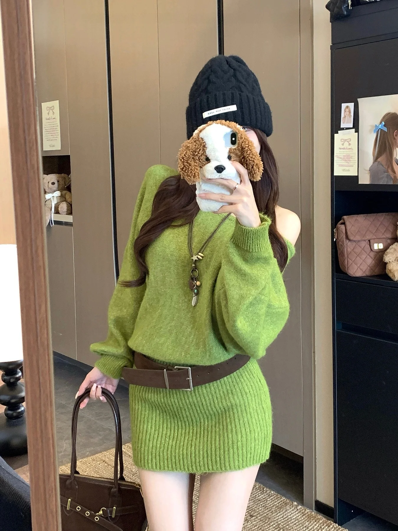 

Женский свитер Kumikumi в стиле Lazy Style, зеленый, с асимметричным вырезом на плече, длинными рукавами, весенняя новинка, молодежный, стройнящий, повседневный топ