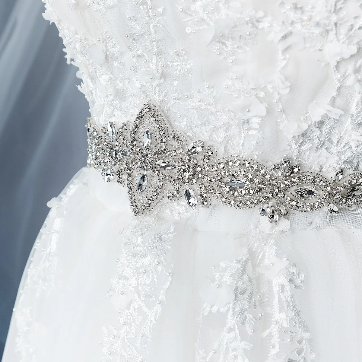 Neuer Trend Strass-Gürtel für Damen Luxuriöser Voll-Strass Glänzender Taillengürtel Braut Hochzeit Party Kleid Gürtelkette als Geschenk – Detail 7