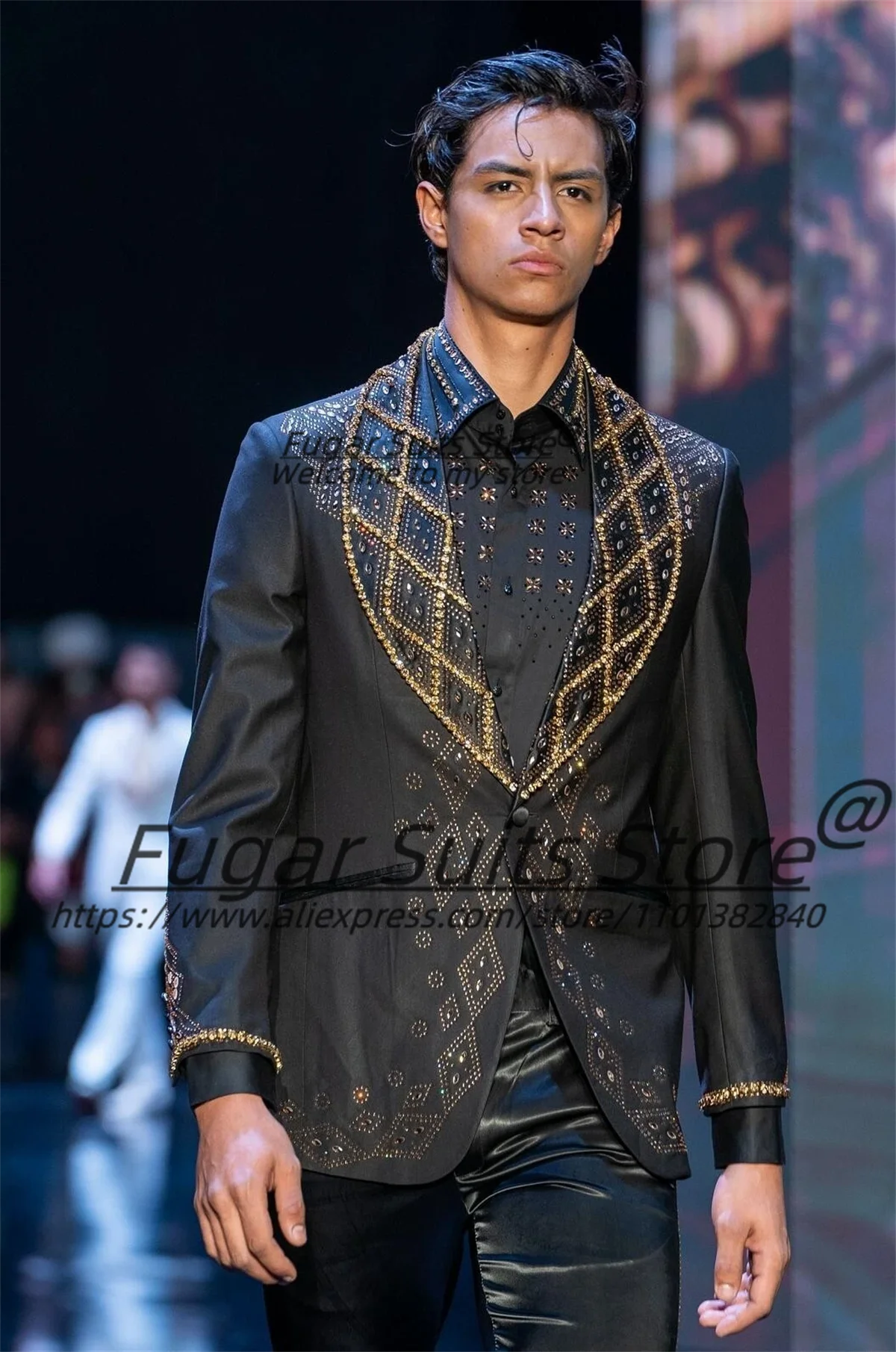 

Luxuly Black Formal Men Suits Customized Shiny Beadwork Groom Wedding Tuxedos 2 Pieces Sets Male Prom Blazers trajes para hombre