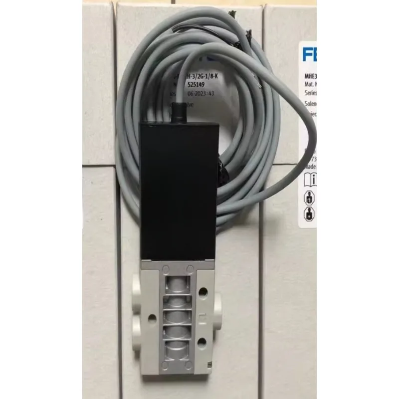 

Parts for Solenoid Valve MHE2-MHE3-MS1H-3/2G-1/8-M7-K 525149 196133