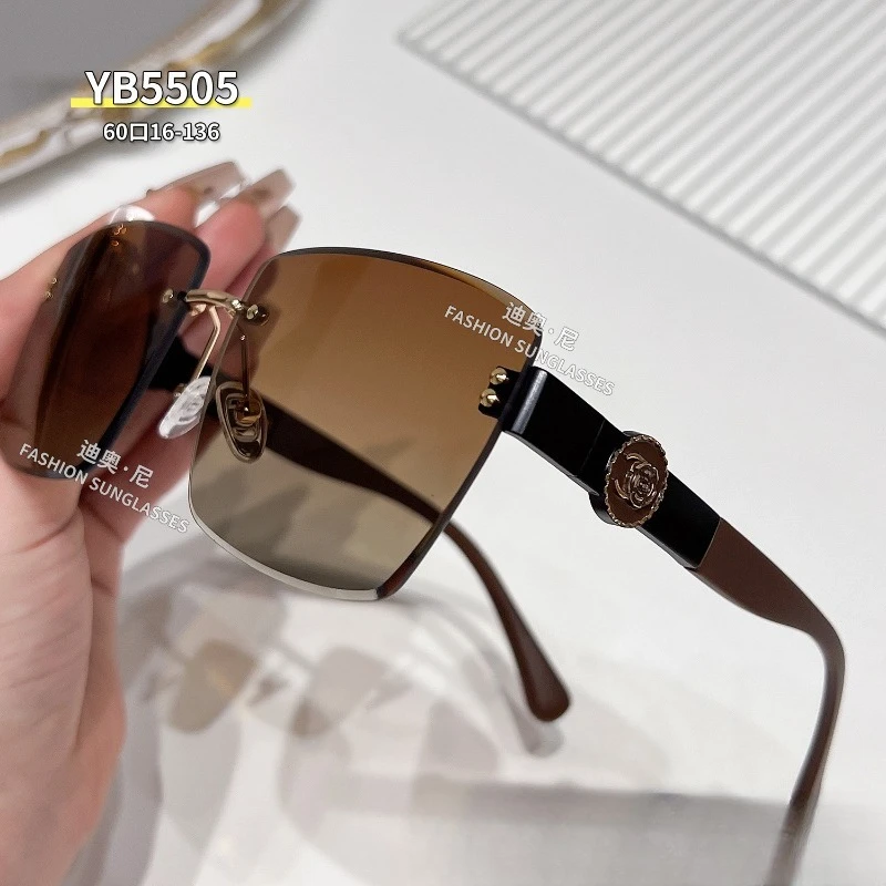 

​​2025 Crystal Cut Acetate Sunglasses UV400 Frameless Luxury, Pearl Chain Driving & Street Chic Unisex HD Vision​​