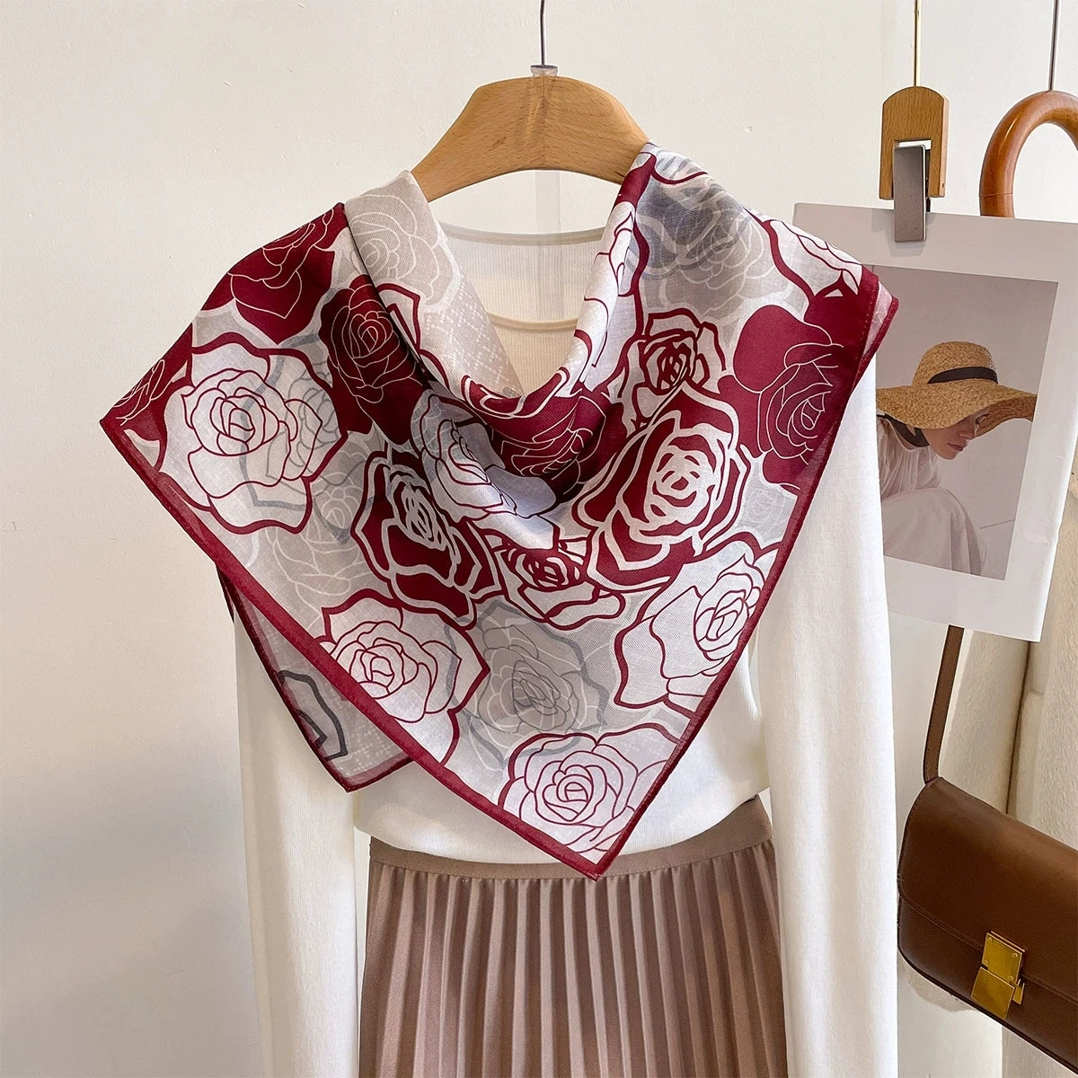 

Vintage Reversible Cotton Linen Feel Rose Print Scarf for Women Double-sided Square Scarf Decorative Outdoor Headscarf 2pc/lot