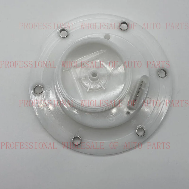 V+ RH Fuel Pump Closing Cover for Mercedes-Benz C350 C300 CLS400 E350 E400 GLK350