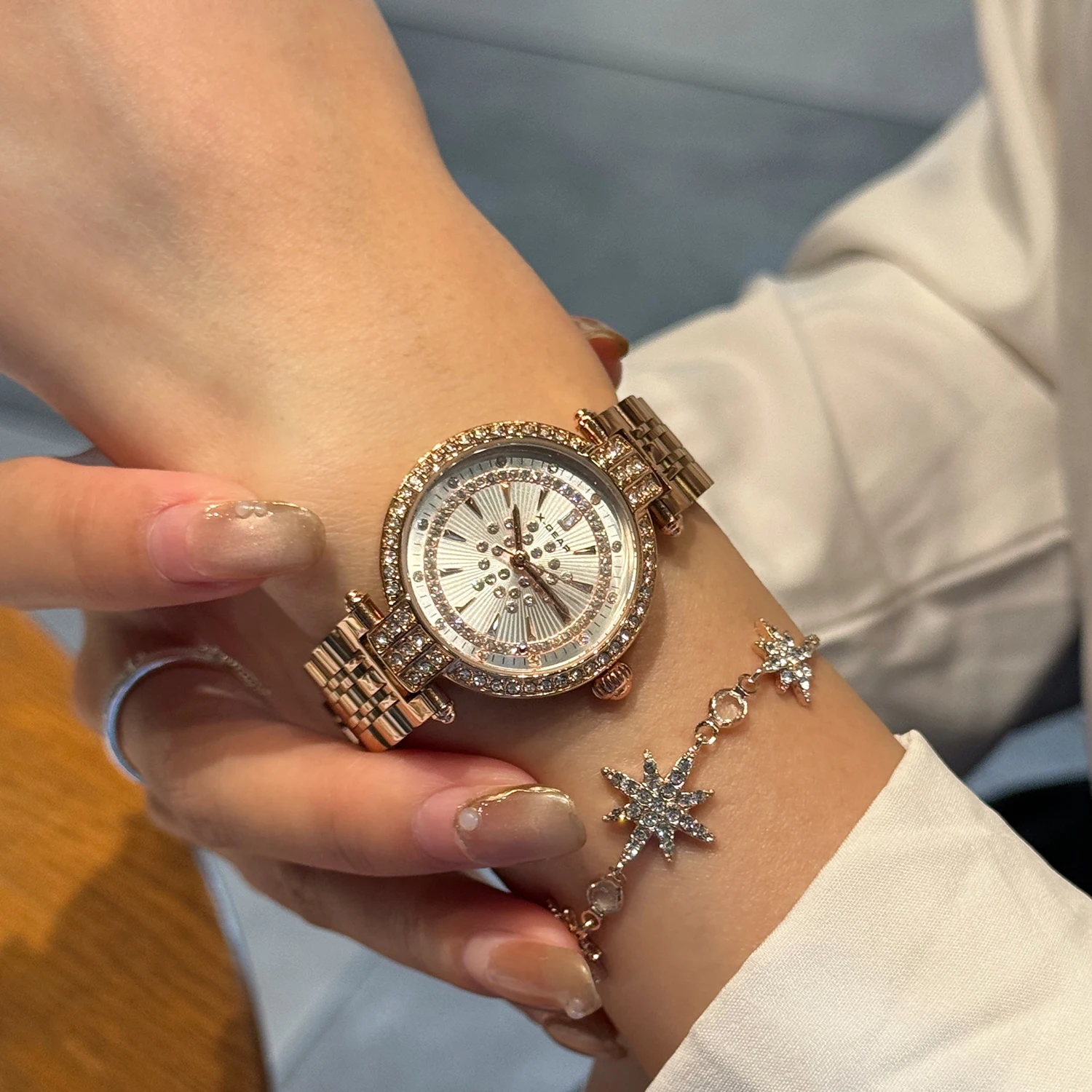 X-GEAR New Luxury Women's Watch Business & Fashion Style Rhinestone Decorated Waterproof Quartz Wristwatch Ideal Gift Choice
