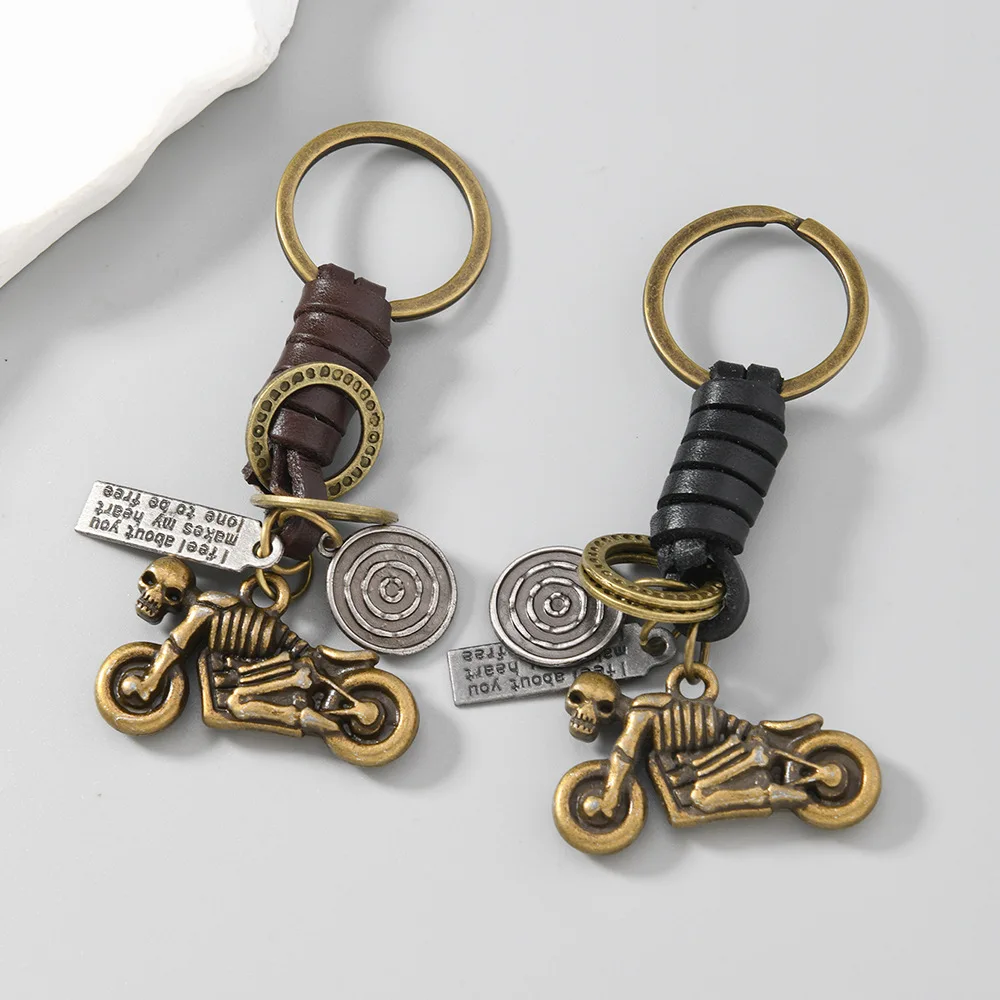New minimalist metal skull key chain. Vintage handmade cowhide rope key ring. Automotive punk style key ring for both men and wo