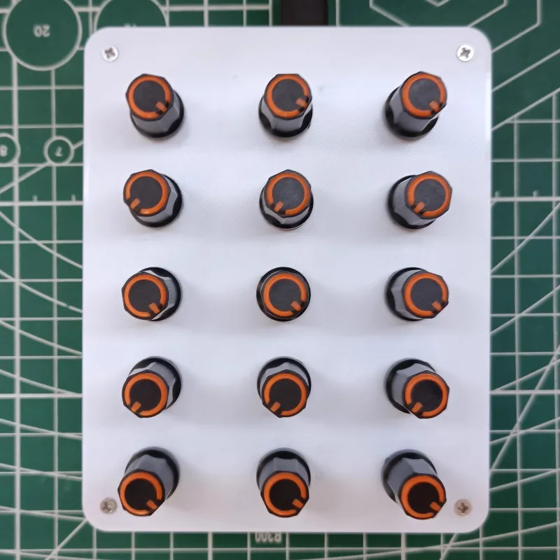Controlador MIDI CC de 15 mandos Mapeo personalizable para Cubase FL Studio Logic