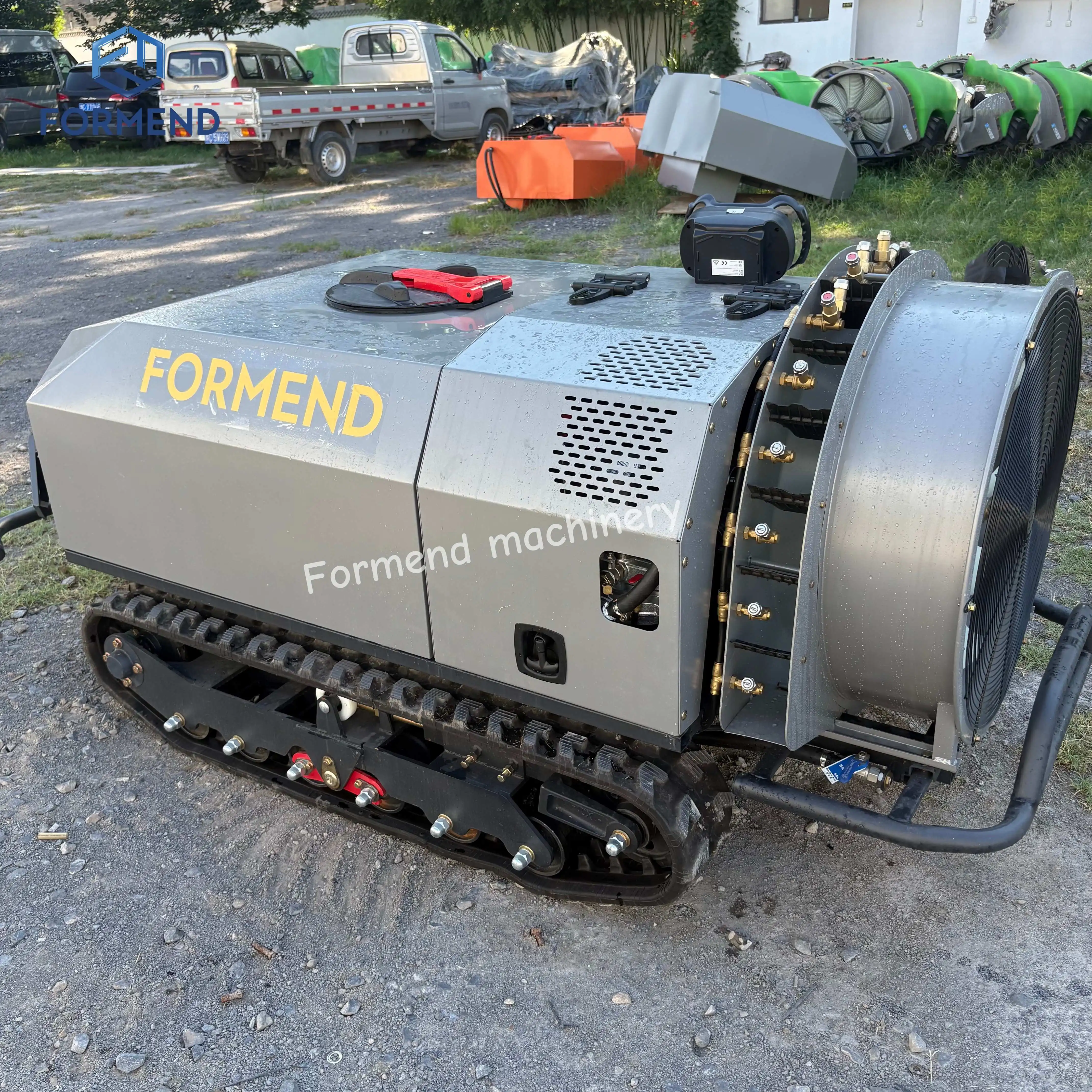 Multi-functional Crawler Sprayer Machine Remote Air Blast Sprayer For Orchard Vineyard Greenhouse Farm Plant Protection