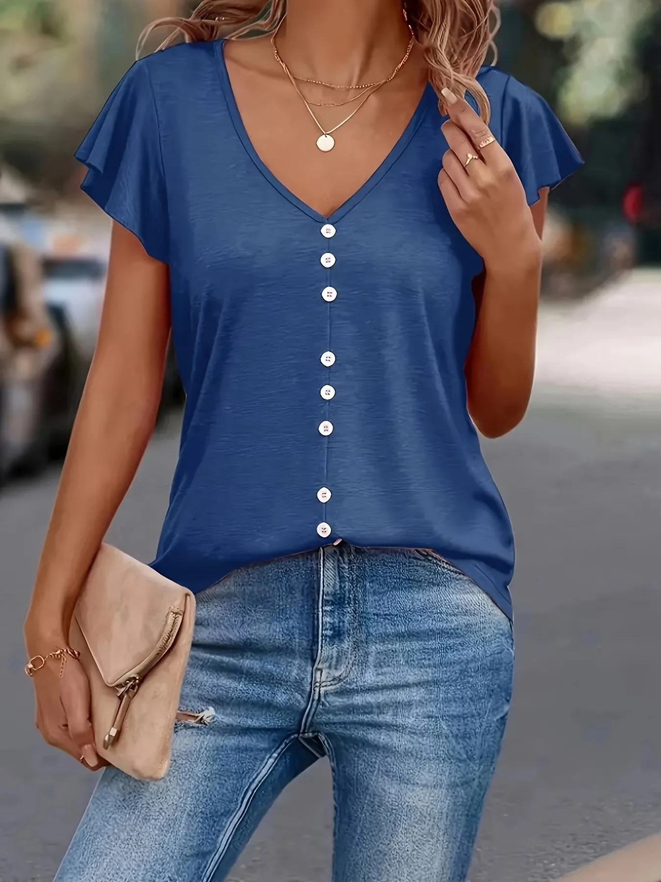 

Однотонная футболка больших размеров — классическая пуговица спереди, с коротким рукавом, повседневный стиль на весну и лето — дизайн для женщин, большие размеры C