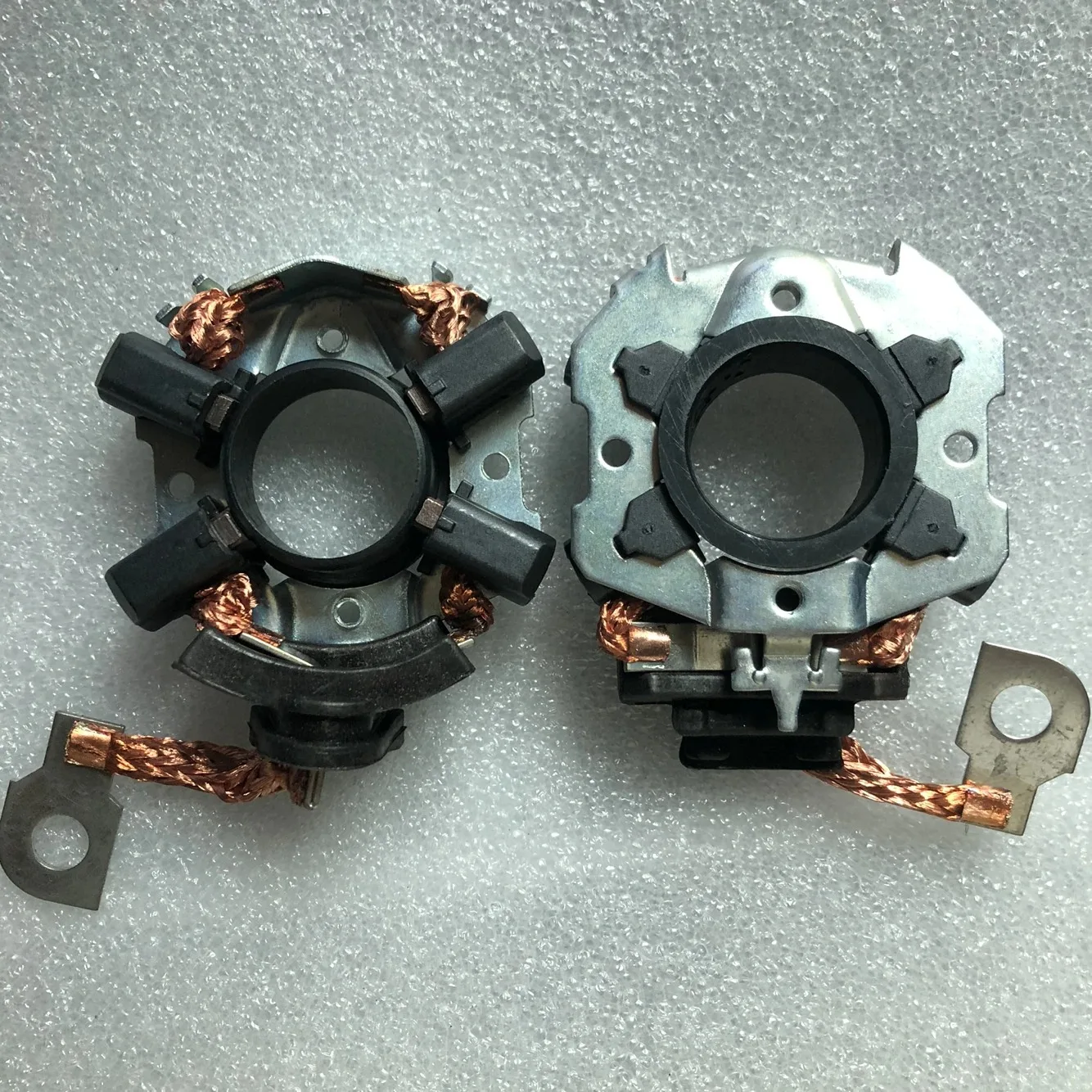 

Для Touran Volkswagen CC Diesel Touareg Caddy Sharan Audi TT Q7 Стартер Держатель угольной щетки в сборе 1 шт.