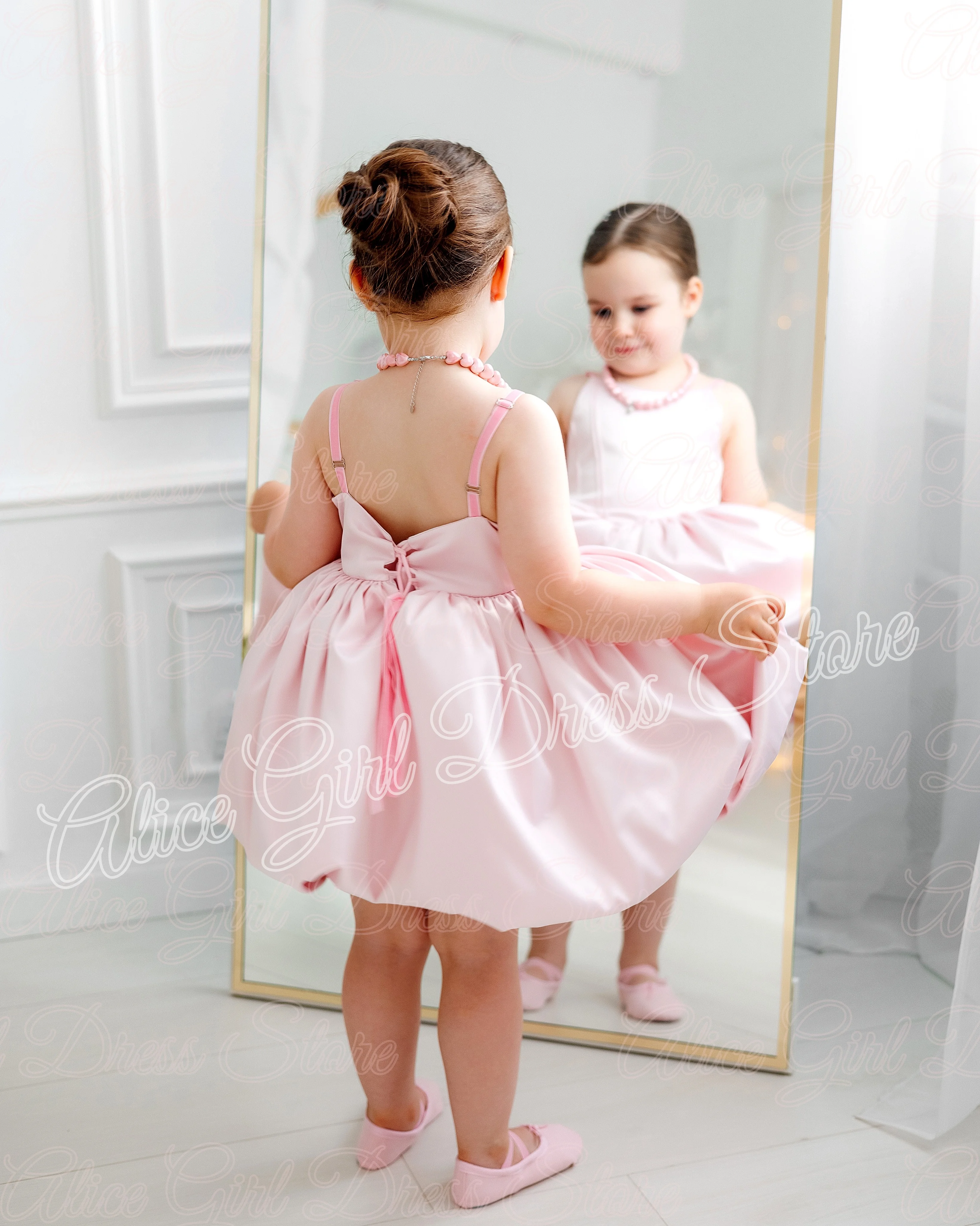 Customized Pink Satin Flower Girl Dress for Wedding Suspenders Knee Length Baby Girl Birthday Gowns Lovely First Communion Gown