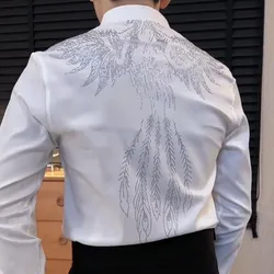 Camisas De manga larga con diamantes De imitación para hombres, Camisas De jóvenes sociales, ajustadas, sedosas, lisas, cómodas, a la moda, Primavera, nuevo