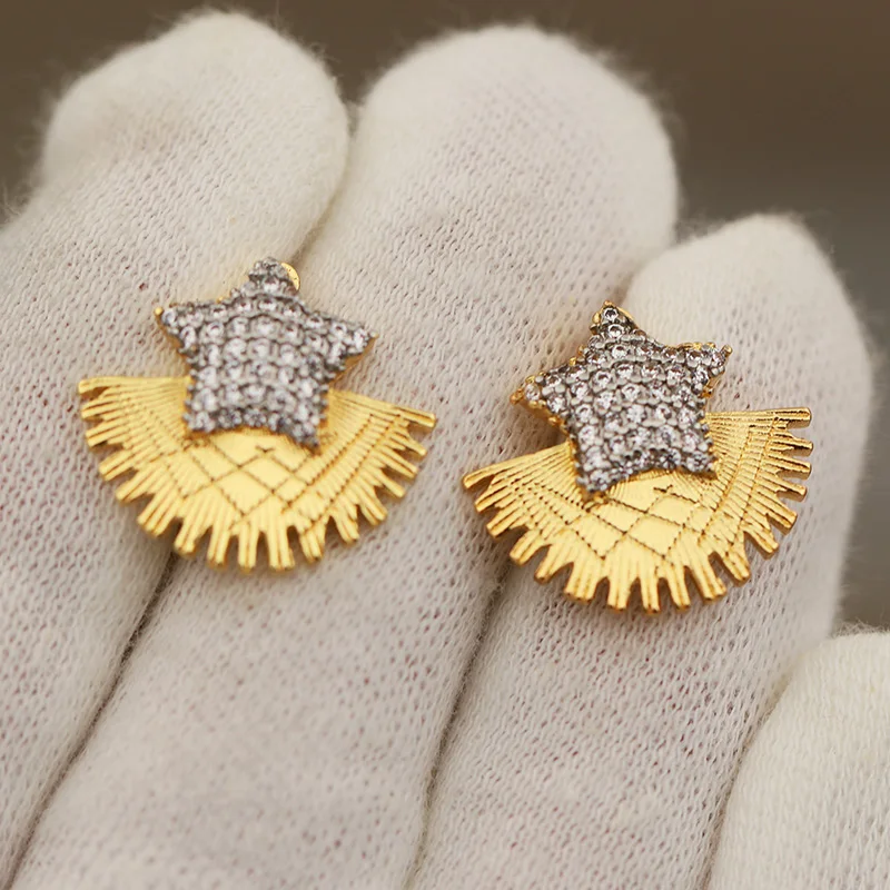 New Sight Design Luxury Crystal Star Shaped Stud Earrings for Women Fashion Brand Jewelry Delicate Zirconia Earrings