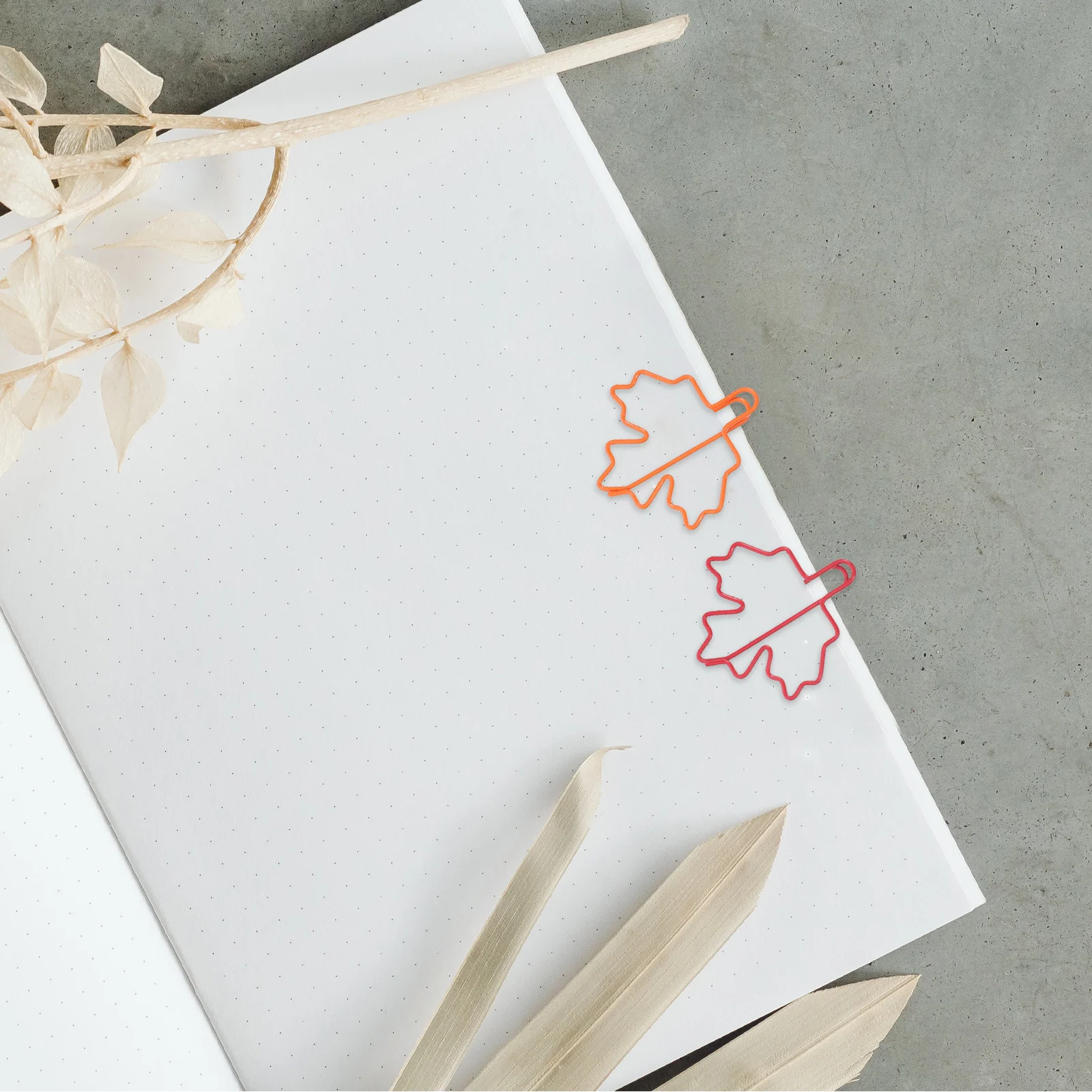 100/50 قطعة مابل ليف الموثق كليب المرجعية حامل الملفات الصغيرة لمجلة مخطط مكتب القرطاسية الزخرفية مشبك ورق #5