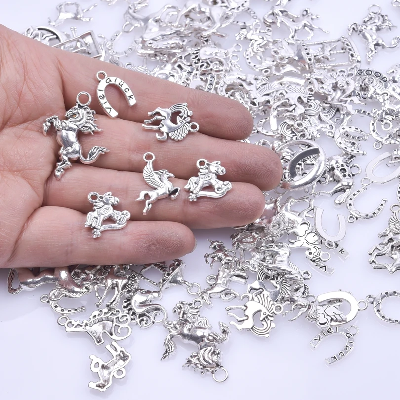 50pcs Alloy Horseshoe Tibetan Silver Fly Horse Pendant Accessories Charms For Jewelry Making diy Bracelets Craft Mix Materials