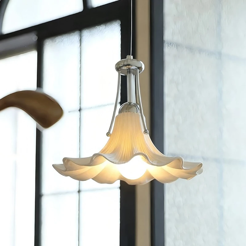 Magnolia flower chandelier atmosphere bedroom bedside ceramic single head chandelier