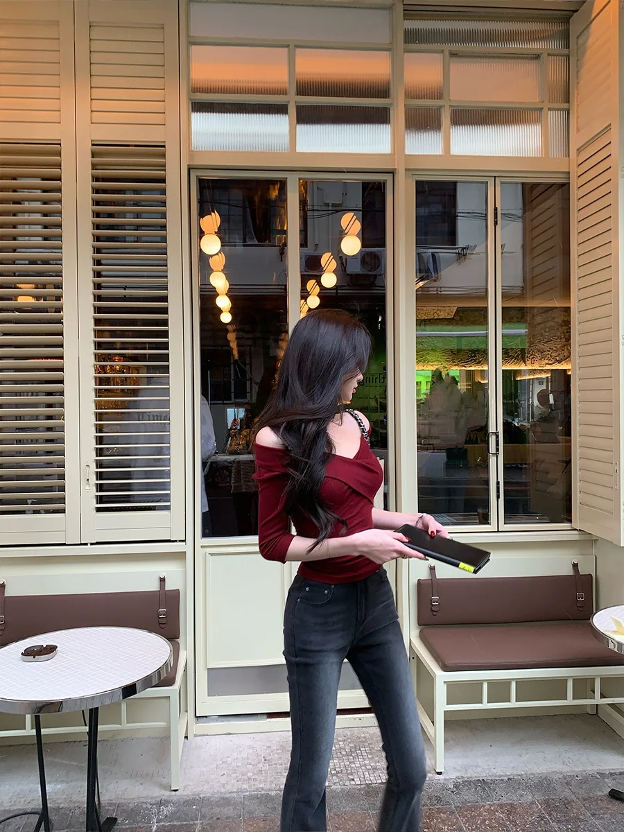 

Женская трикотажная футболка Red Cross One Shoulder с рукавом до локтя, облегающая, повседневная, сексуальная, в стиле Pure Desire Design ACHI