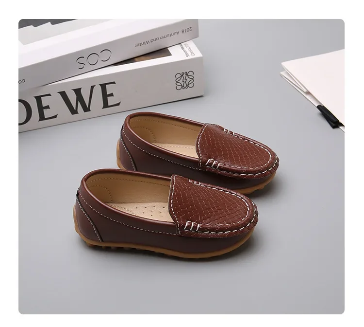 JGSHOWKITO 2026 Brandneue Jungen Casual Loafers Modische Klassische Weiche PU Slip-on Kinder Hochzeit Party Leder Flats Mokassins Trendy – Detail 13