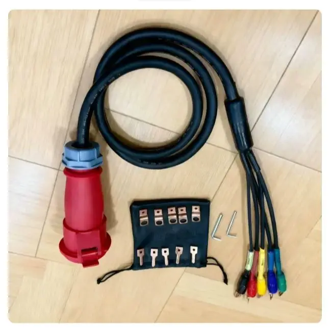 32A Power Conversion Line Quick Connector Distribution Cabinet Straight Through Box Adapter Power Line